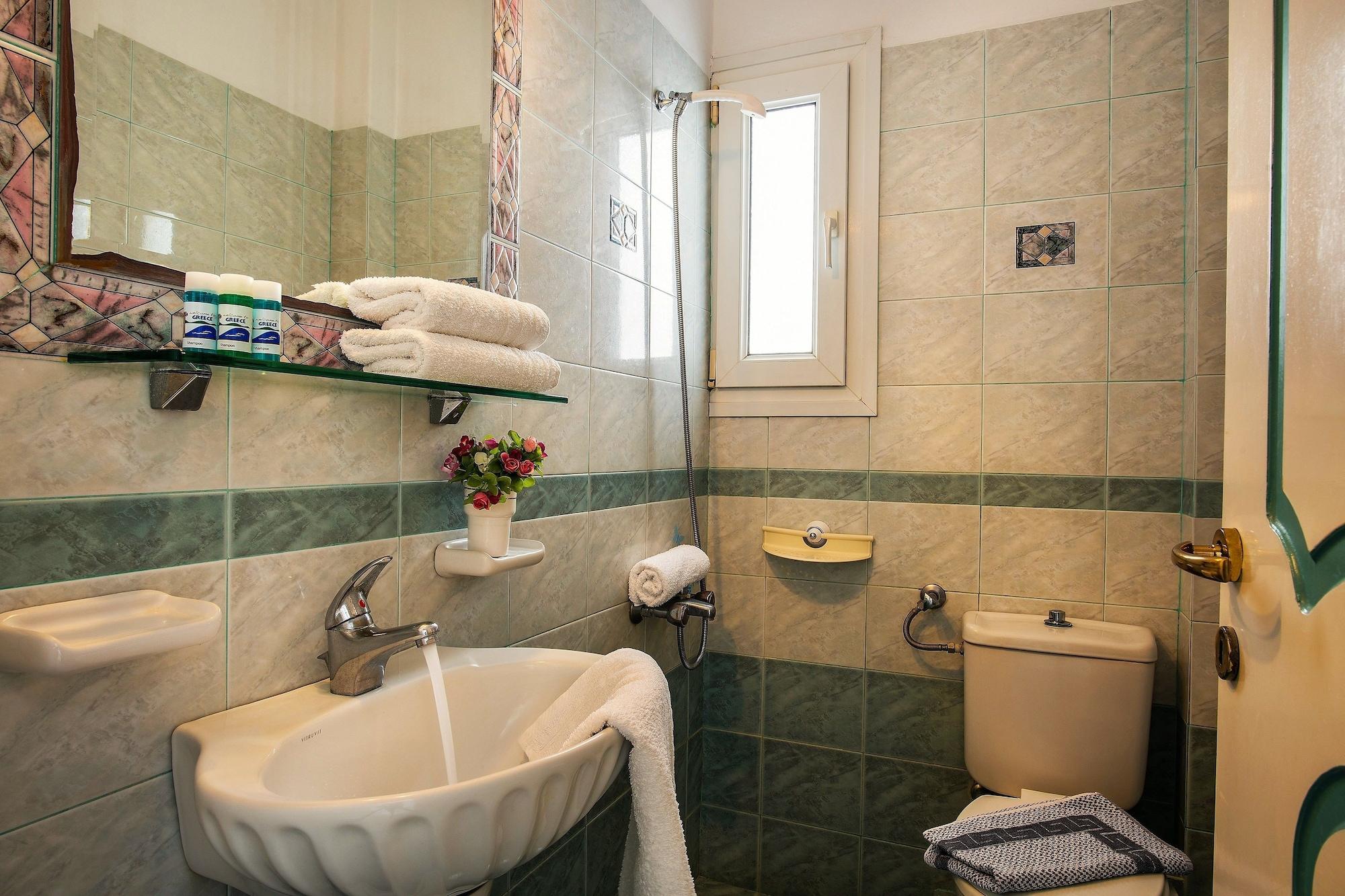Hotel Dionysis Studios Adamantas  Esterno foto