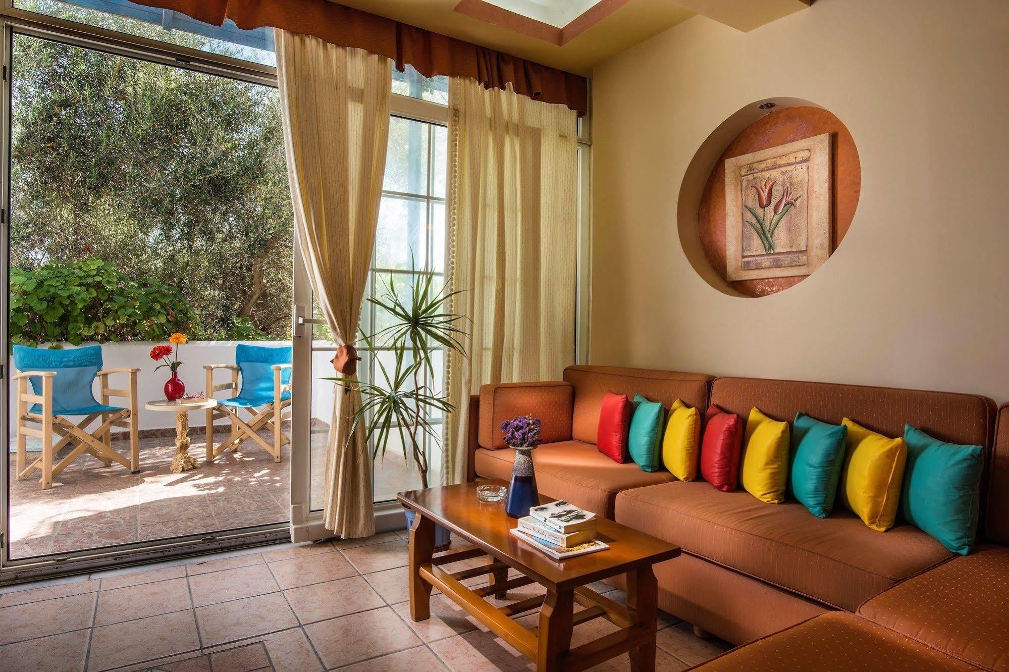 Hotel Dionysis Studios Adamantas  Esterno foto